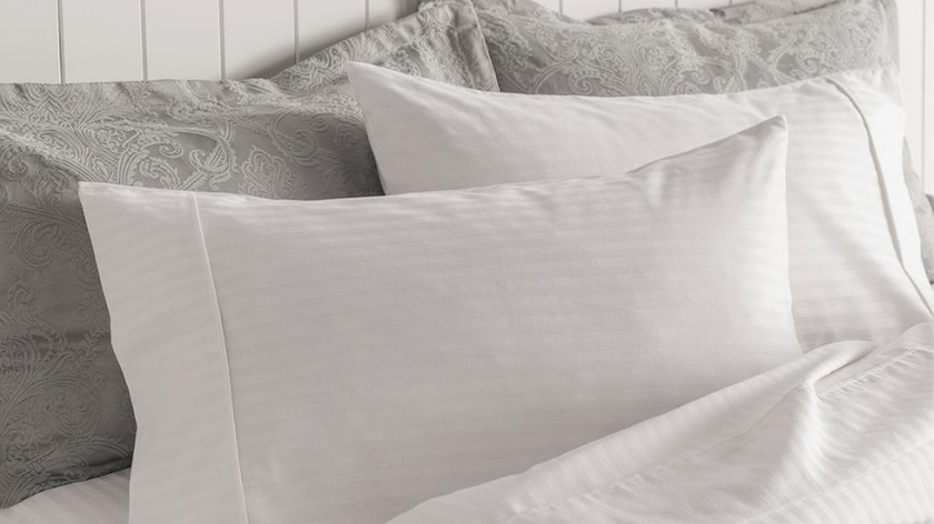 Onkaparinga bedding quilts & pillows