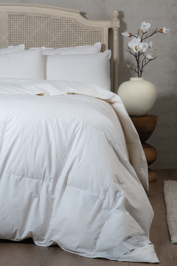 Australian Made 50/50 Hungarian Goose Down & Feather Quilt